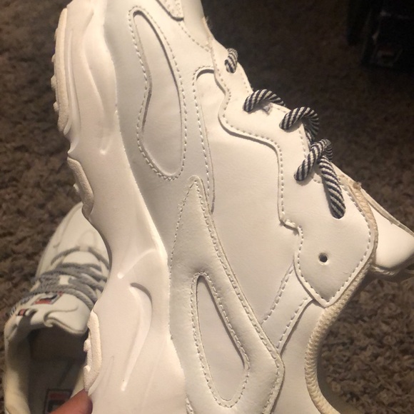 Filas - Picture 2 of 9